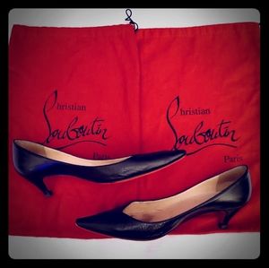 Christian Louboutin black kitten heel 36.5
